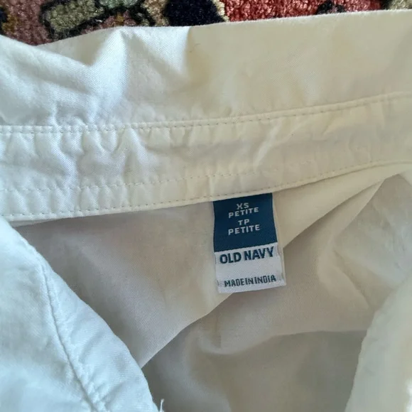 Gorgeous 100% cotton white button down shirt with puff sleeve detail - XS - Picture 3 of 3